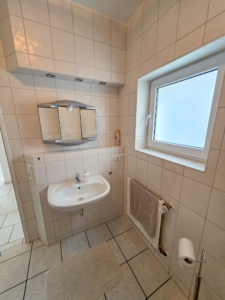 VERMIETET! Sehr großzügiges sonniges 1-Zimmer Studio mit Einbauküche in Top Lage von Neu Isenburg-Zeppelinheim