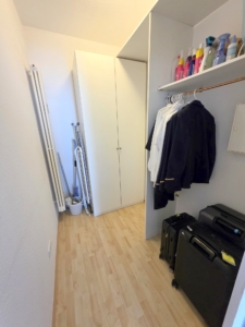 VERMIETET! Sehr großzügiges sonniges 1-Zimmer Studio mit Einbauküche in Top Lage von Neu Isenburg-Zeppelinheim