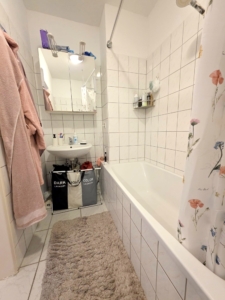 VERMIETET! Großzügige 2 Zimmerwohnung mit Wintergarten – im Gutleutviertel