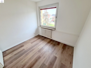 VERMIETET! Viel Platz für die Familie oder auch WG – 4 Zimmerwohnung zentral in Niederrad