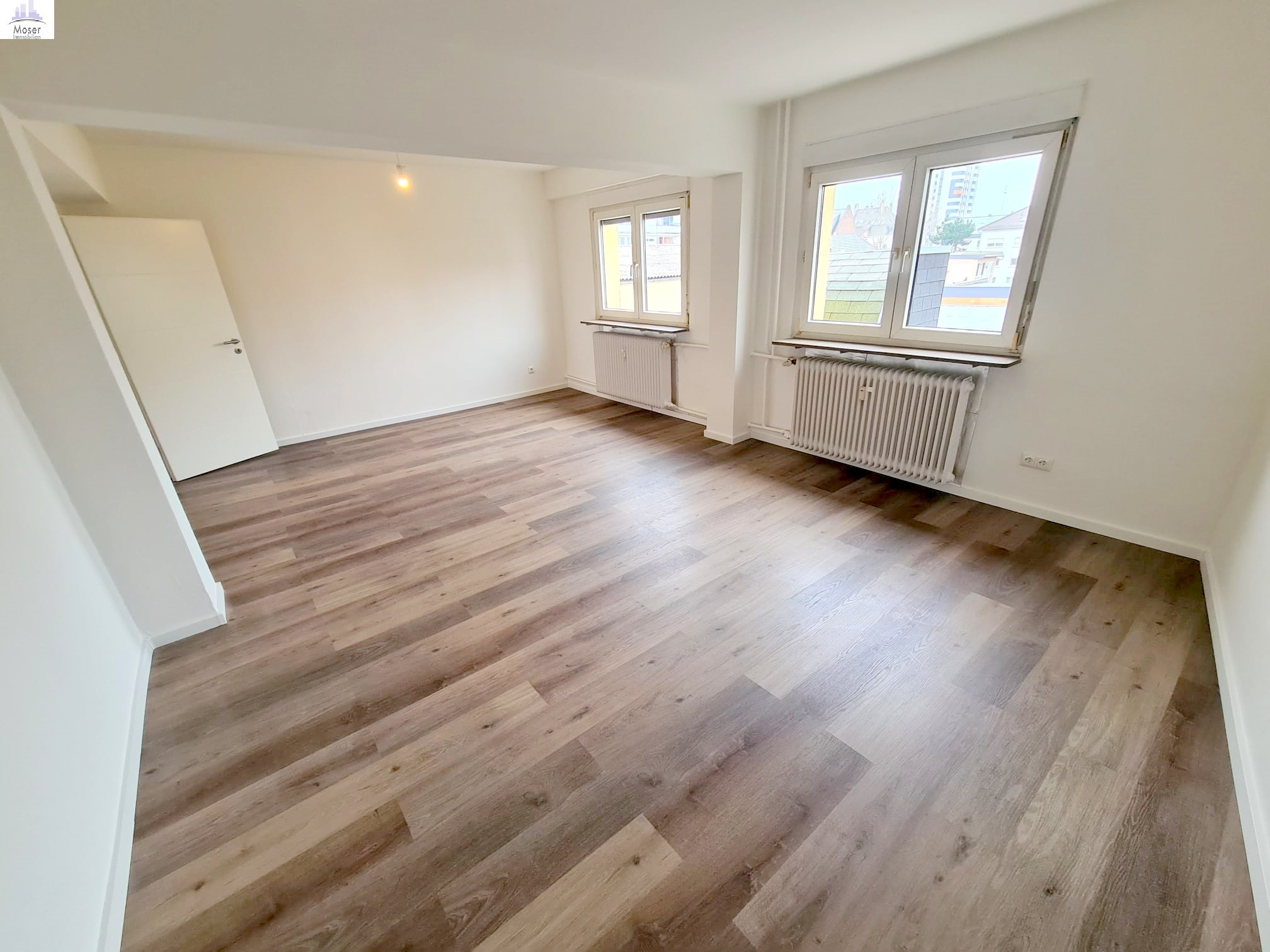 VERMIETET! Viel Platz für die Familie oder auch WG – 4 Zimmerwohnung zentral in Niederrad