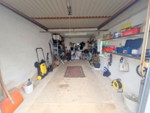 Freistehendes Einfamilienhaus mit großem Garten + Garage+ Gartenhaus – Bruchköbel-Niederissigheim