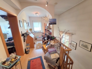 Freistehendes Einfamilienhaus mit großem Garten + Garage+ Gartenhaus – Bruchköbel-Niederissigheim