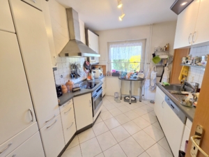 Freistehendes Einfamilienhaus mit großem Garten + Garage+ Gartenhaus – Bruchköbel-Niederissigheim