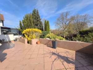 Freistehendes Einfamilienhaus mit großem Garten + Garage+ Gartenhaus – Bruchköbel-Niederissigheim