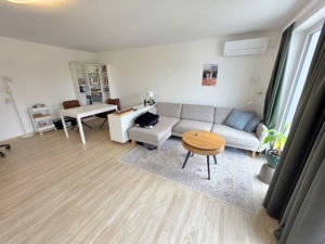 VERMIETET! Schicke + großzügige 2 Zimmerwohnung + großer Südbalkon + Klimaanlage – Ostend Grenze Bornheim