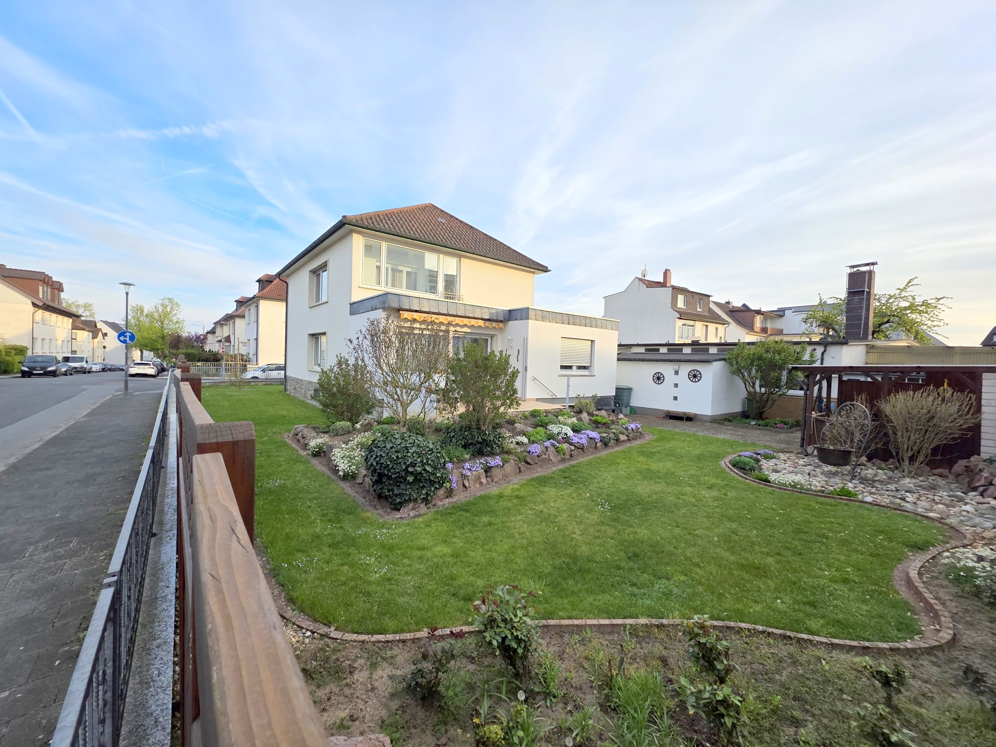 VERMIETET! Gemütliche, sonnige 3 Zimmerwohnung mit Wintergarten und Freisitz- Offenbach-Biber