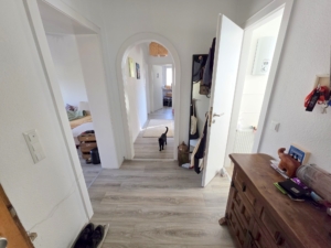 VERMIETET! Gemütliche, sonnige 3 Zimmerwohnung mit Wintergarten und Freisitz- Offenbach-Biber