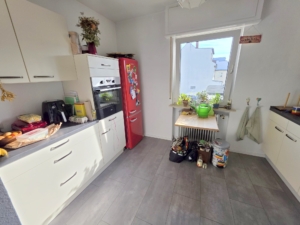 VERMIETET! Gemütliche, sonnige 3 Zimmerwohnung mit Wintergarten und Freisitz- Offenbach-Biber