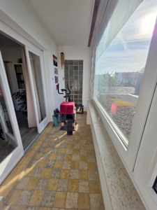 VERMIETET! Gemütliche, sonnige 3 Zimmerwohnung mit Wintergarten und Freisitz- Offenbach-Biber