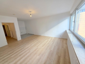 VERMIETET! Erstbezug nach Komplett-Sanierung! Großzügige 1-Zimmer Wohnung  – mitten in der Offenbacher Fußgängerzone