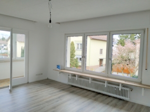 VERMIETET! Gemütliche, sonnige 3 Zimmerwohnung mit Wintergarten und Freisitz- Offenbach-Biber