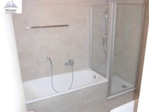 RESERVIERT! Schicke 5 Zimmer + 2 Balkone -Fußbodenheizung – Schwimmbad + Sauna im Haus – ruhig in Niederrad