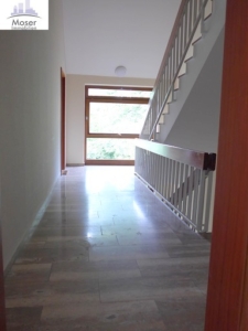 RESERVIERT! Schicke 5 Zimmer + 2 Balkone -Fußbodenheizung – Schwimmbad + Sauna im Haus – ruhig in Niederrad