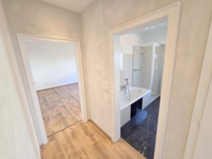 Kapitalanleger oder Eigennutzer aufgepasst! Großzügige 5-Zimmer Eigentums-Wohnung inkl. Einbauküche und mit Gartenanteil + KFZ-Stellplatz – zentral in Obertshausen