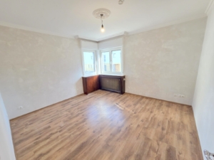 Kapitalanleger oder Eigennutzer aufgepasst! Großzügige 5-Zimmer Eigentums-Wohnung inkl. Einbauküche und mit Gartenanteil + KFZ-Stellplatz – zentral in Obertshausen