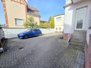 Kapitalanleger oder Eigennutzer aufgepasst! Großzügige 5-Zimmer Eigentums-Wohnung inkl. Einbauküche und mit Gartenanteil + KFZ-Stellplatz – zentral in Obertshausen