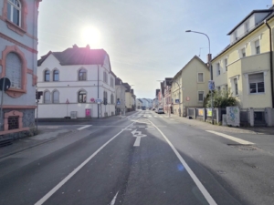 Kapitalanleger oder Eigennutzer aufgepasst! Großzügige 5-Zimmer Eigentums-Wohnung inkl. Einbauküche und mit Gartenanteil + KFZ-Stellplatz – zentral in Obertshausen