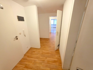 VERMIETET! Großzügige 1-Zimmer Wohnung für 1 Person – mitten in der Offenbacher Fußgängerzone