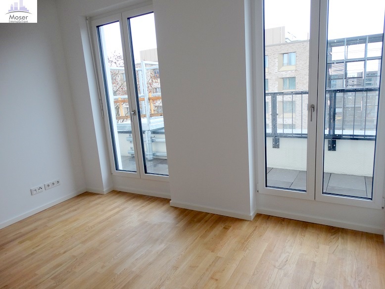 Neubau in 2020! Große 2-Zimmer Penthouse mit 2 Terrassen, Parkett, Einbauküche- zentr. Ostend Lage