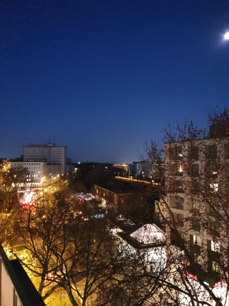 Neubau in 2020! Große 2-Zimmer Penthouse mit 2 Terrassen, Parkett, Einbauküche- zentr. Ostend Lage