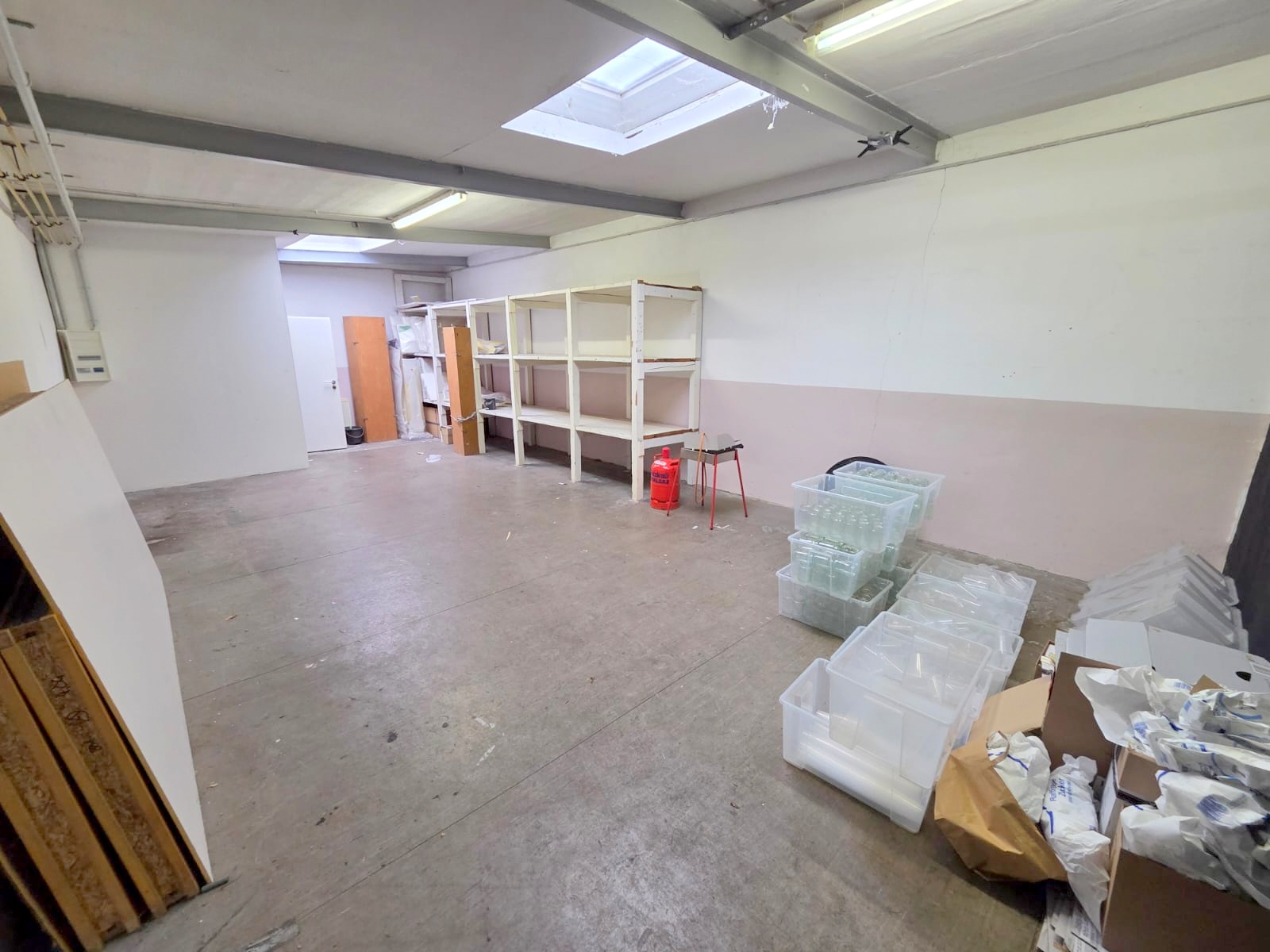 Lagerhalle mit Bürofläche mit hervorragender Anbindung – zentral nahe Kaiserleikreisel in Offenbach