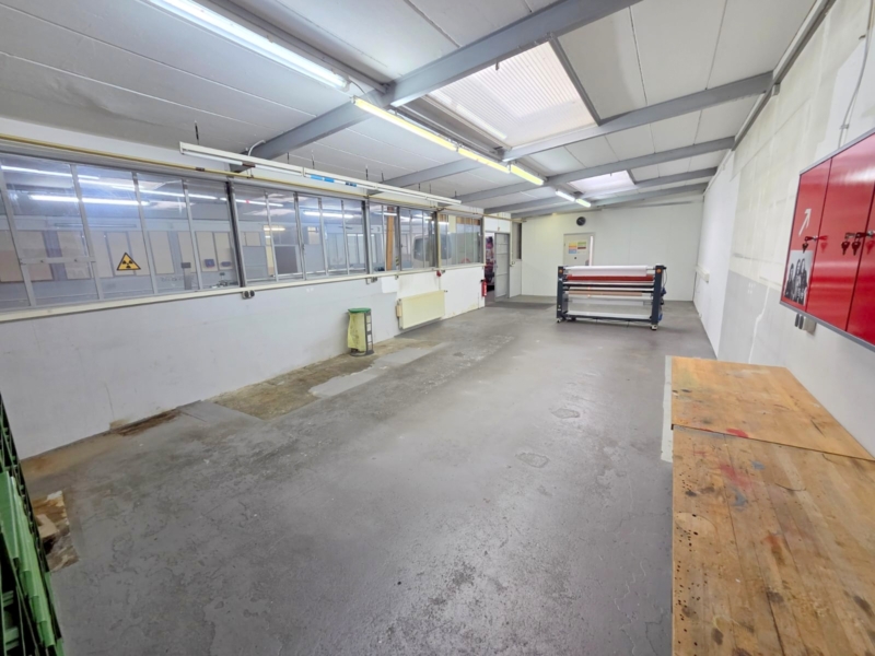 Lagerhalle mit Bürofläche mit hervorragender Anbindung – zentral nahe Kaiserleikreisel in Offenbach