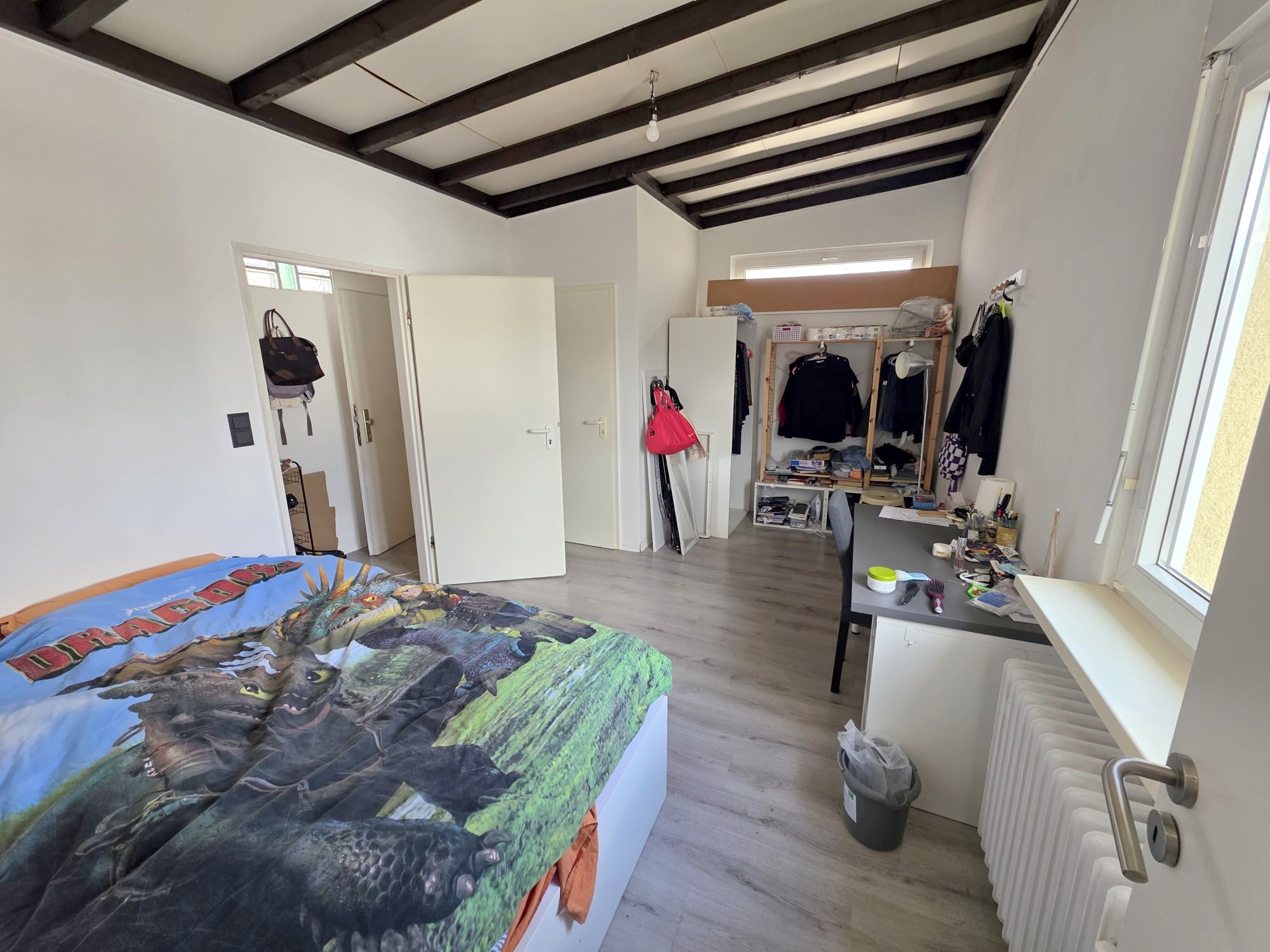 Gemütliche kleine 2-Zimmer Wohnung mit offener Einbauküche- zentral in Niederrad