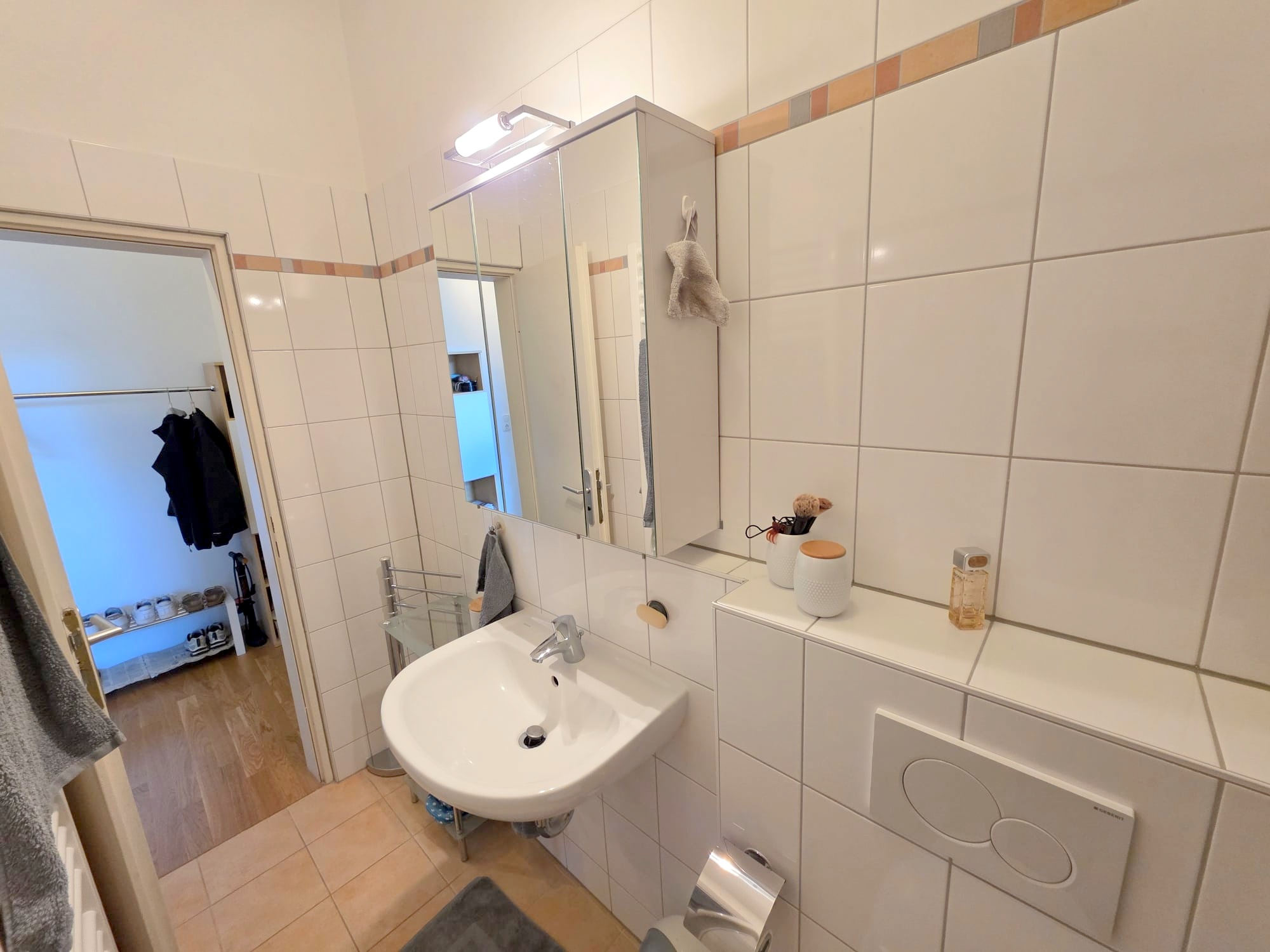 Altbaucharme Pur! Bezahlbar für 1 Person: Top gemütliche 2-Zimmer Wohnung – zentral in Oberrad