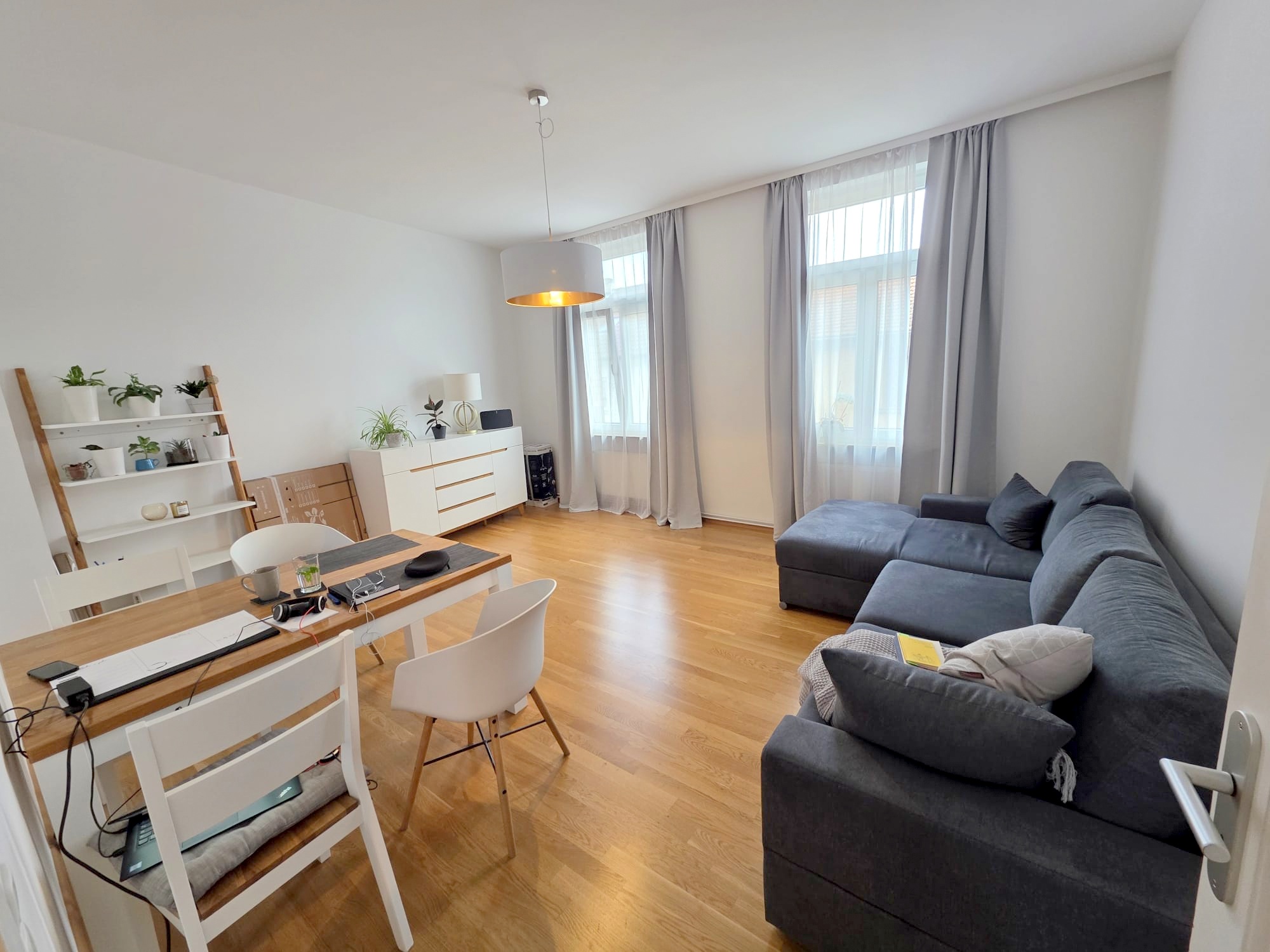 Altbaucharme Pur! Bezahlbar für 1 Person: Top gemütliche 2-Zimmer Wohnung – zentral in Oberrad