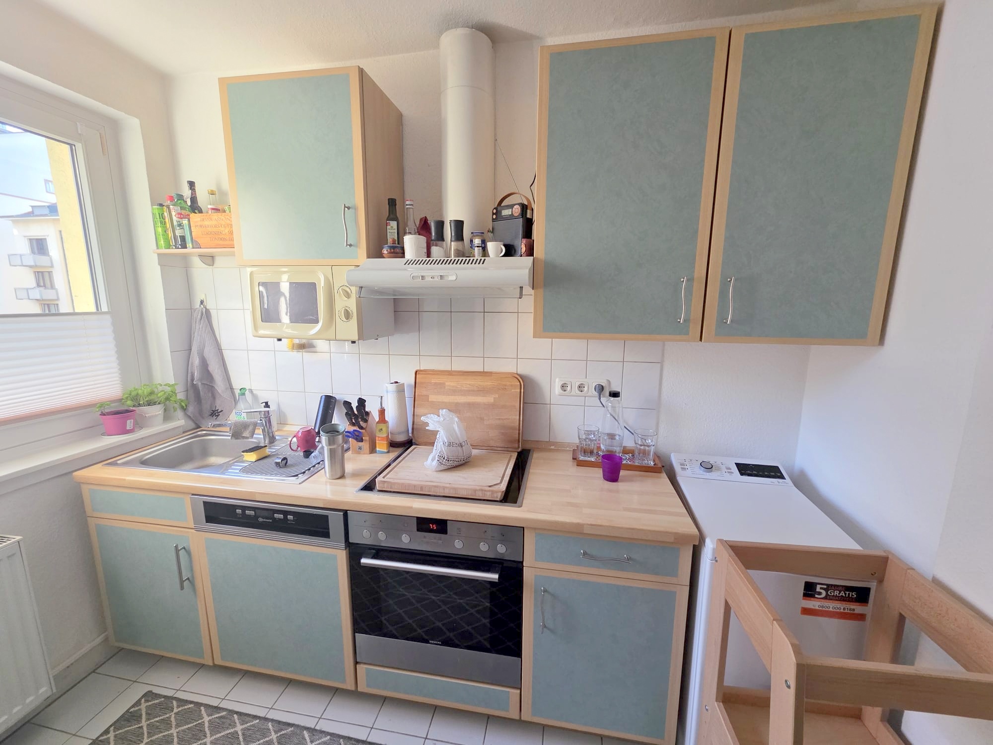 Top Westendlage! Gemütliche 2,5 Zimmerwohnung mit Balkon + Einbauküche + Tageslicht-Wannenbad
