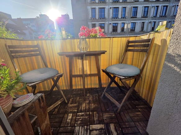 Top Westendlage! Gemütliche 2,5 Zimmerwohnung mit Balkon + Einbauküche + Tageslicht-Wannenbad