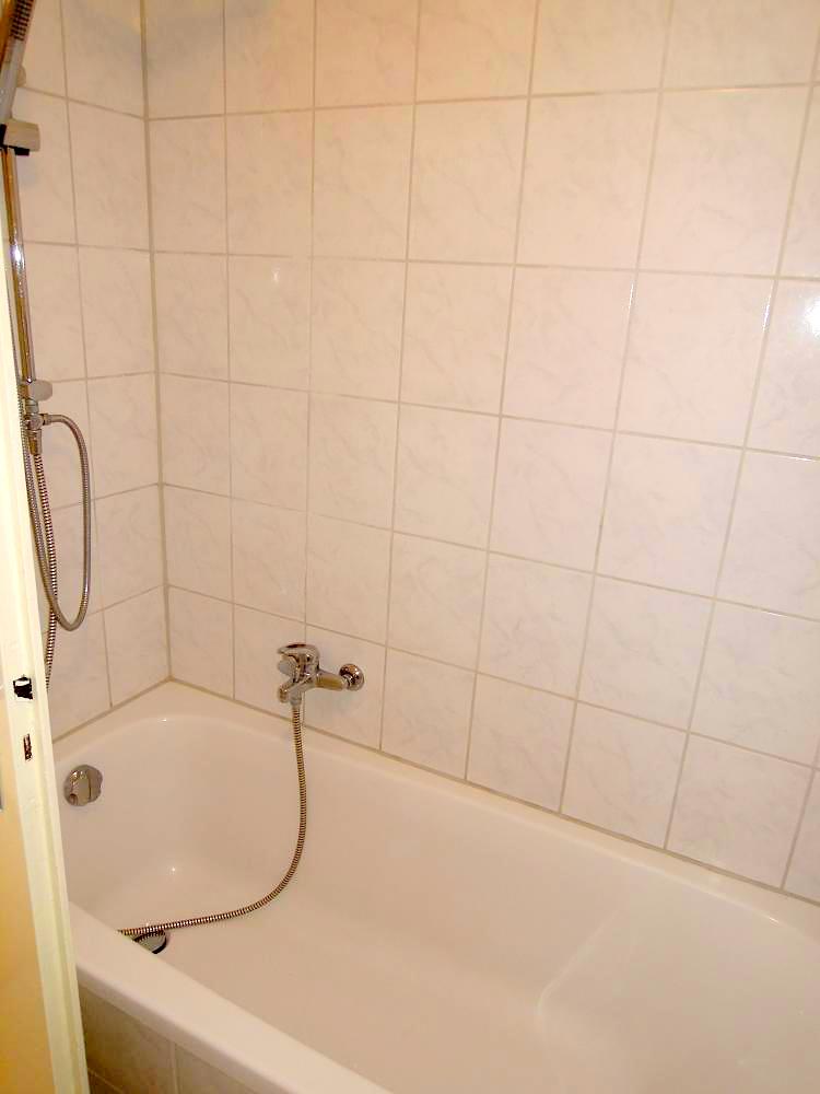 Großzügige sonnige 2 Zimmerwohnung mit Südbalkon + Einbauküche + PKW Platz möglich – nahe Berger Straße – Bornheim Mitte