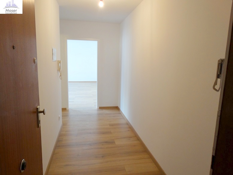 Riesen Sonnenterrasse! Große 2 Zimmerwohnung inkl. EBK + KFZ TG Platz- Top Nordendlage am Oederweg