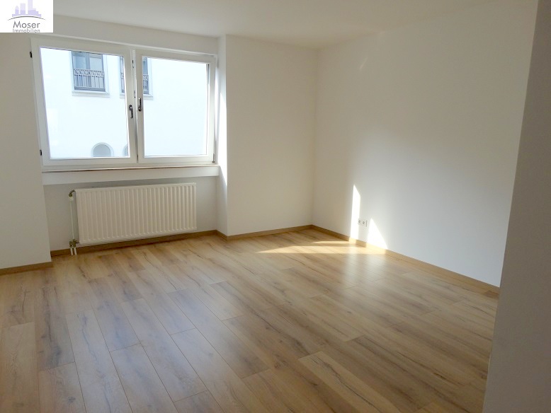 Riesen Sonnenterrasse! Große 2 Zimmerwohnung inkl. EBK + KFZ TG Platz- Top Nordendlage am Oederweg