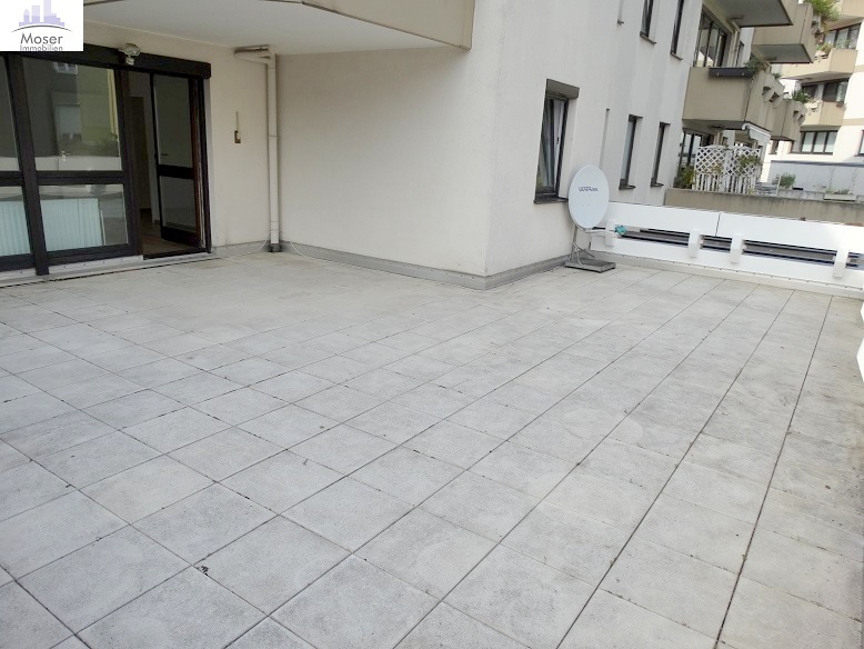 Riesen Sonnenterrasse! Große 2 Zimmerwohnung inkl. EBK + KFZ TG Platz- Top Nordendlage am Oederweg