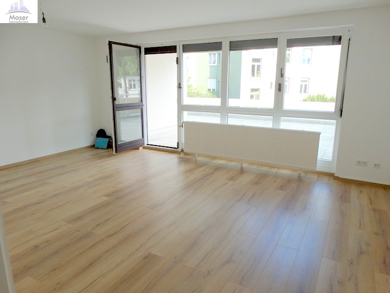 Riesen Sonnenterrasse! Große 2 Zimmerwohnung inkl. EBK + KFZ TG Platz- Top Nordendlage am Oederweg