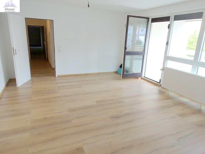 Riesen Sonnenterrasse! Große 2 Zimmerwohnung inkl. EBK + KFZ TG Platz- Top Nordendlage am Oederweg
