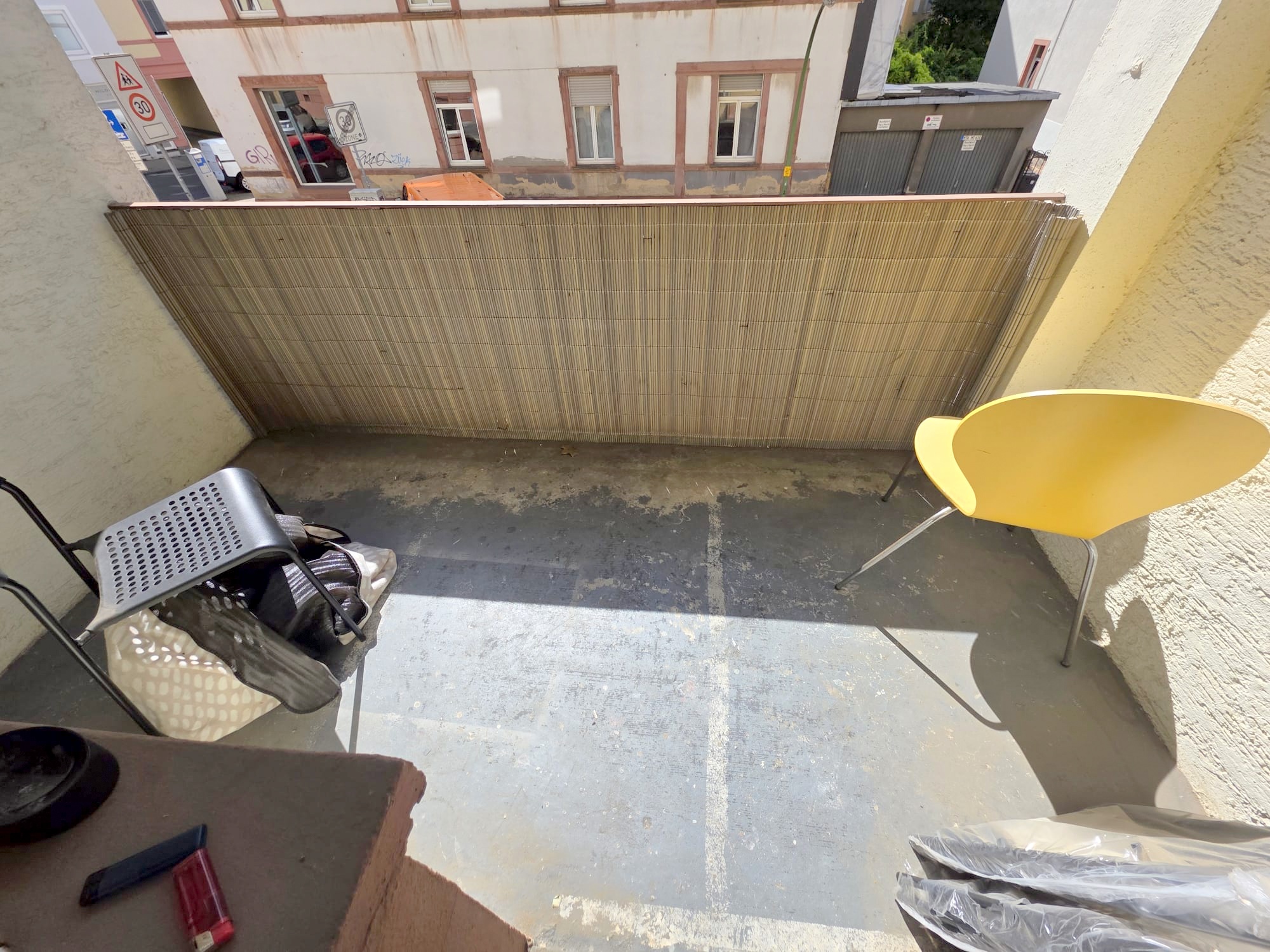 Großzügige sonnige 2 Zimmerwohnung mit Südbalkon + Einbauküche + PKW Platz möglich – nahe Berger Straße – Bornheim Mitte