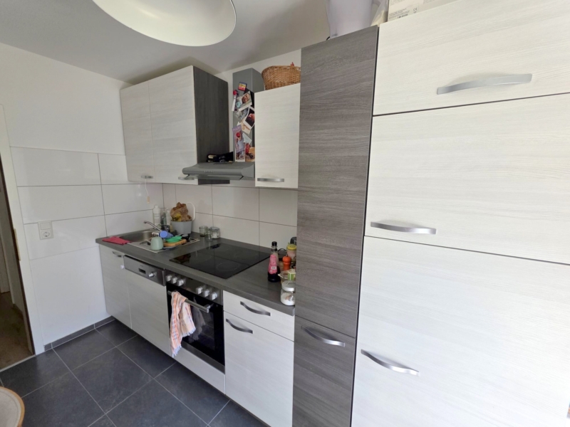 Riesen Sonnenterrasse! Große 2 Zimmerwohnung inkl. EBK + KFZ TG Platz- Top Nordendlage am Oederweg