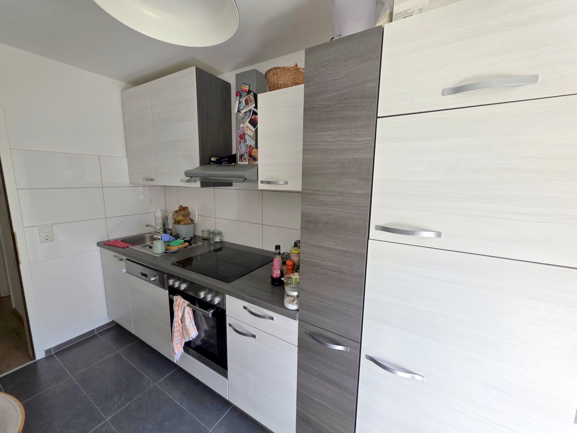 Riesen Sonnenterrasse! Große 2 Zimmerwohnung inkl. EBK + KFZ TG Platz- Top Nordendlage am Oederweg