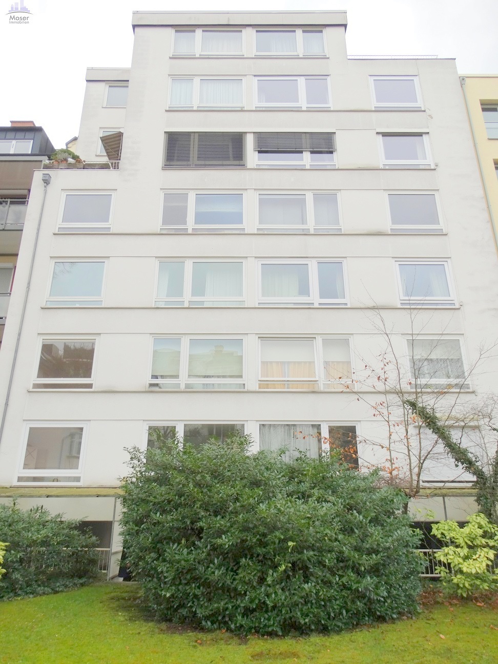 In perfekter Westendlage! Große 2 Zimmerwohnung inkl. Einbauküche + mit tollem Südbalkon & Gartennutzung