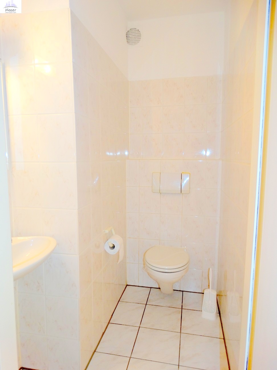 In perfekter Westendlage! Große 2 Zimmerwohnung inkl. Einbauküche + mit tollem Südbalkon & Gartennutzung