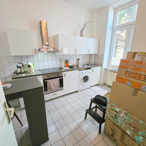 Gemütliche große 1 Zimmer Altbauwohnung mit Wohnküche – zentral in Sachsenhausen
