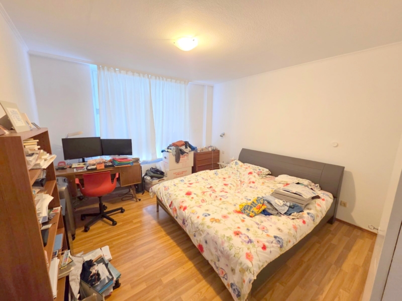 In perfekter Westendlage! Große 2 Zimmerwohnung inkl. Einbauküche + mit tollem Südbalkon & Gartennutzung