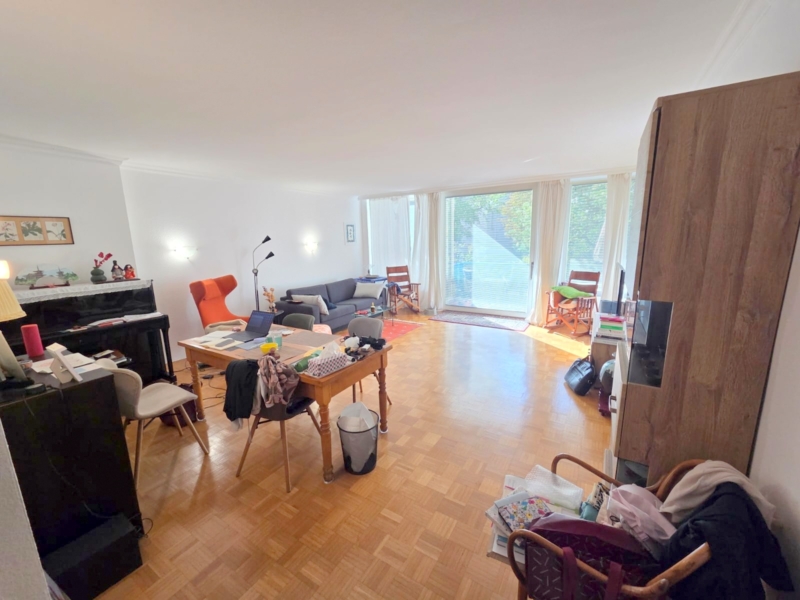 In perfekter Westendlage! Große 2 Zimmerwohnung inkl. Einbauküche + mit tollem Südbalkon & Gartennutzung