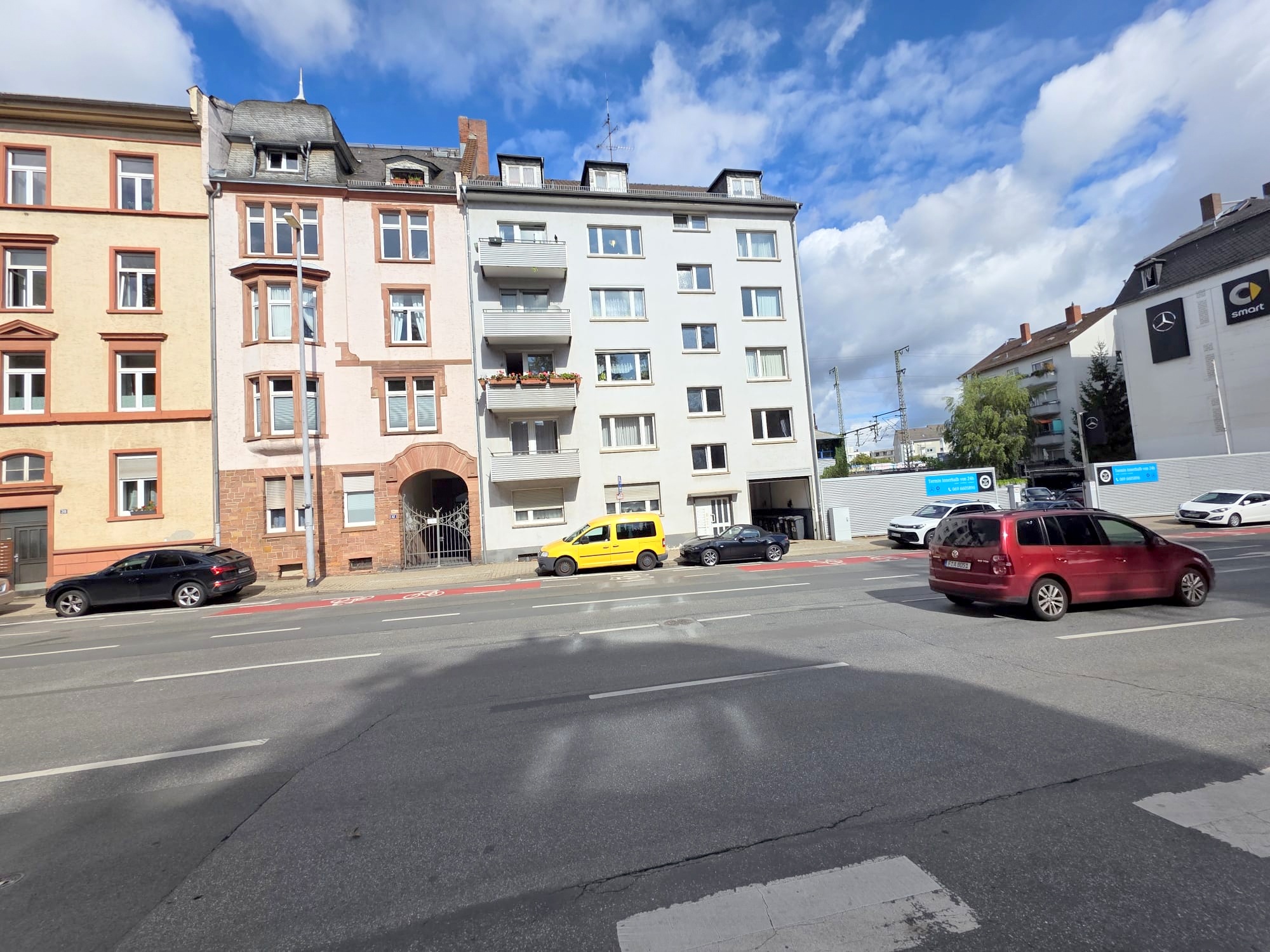 Kompakt + gemütlich: 2 Zimmerwohnung inkl. Einbauküche – zentral in Sachsenhausen