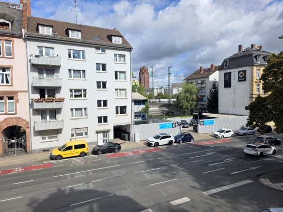 Kompakt + gemütlich: 2 Zimmerwohnung inkl. Einbauküche – zentral in Sachsenhausen