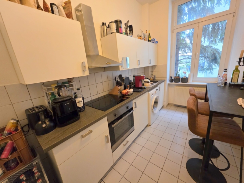Gemütliche große 1 Zimmer Altbauwohnung mit Wohnküche – zentral in Sachsenhausen