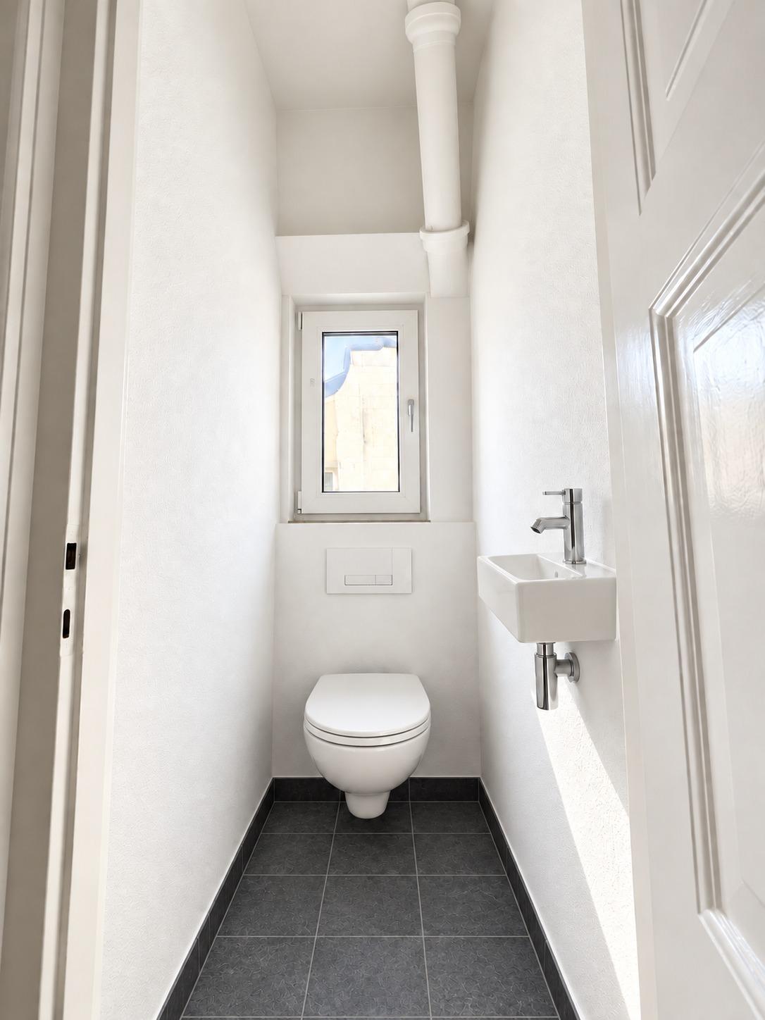 Nagelneu total renoviert! Schicke 2-Zimmer Wohnung mit Klimaanlage und Wohnküche – zentral in Bornheim